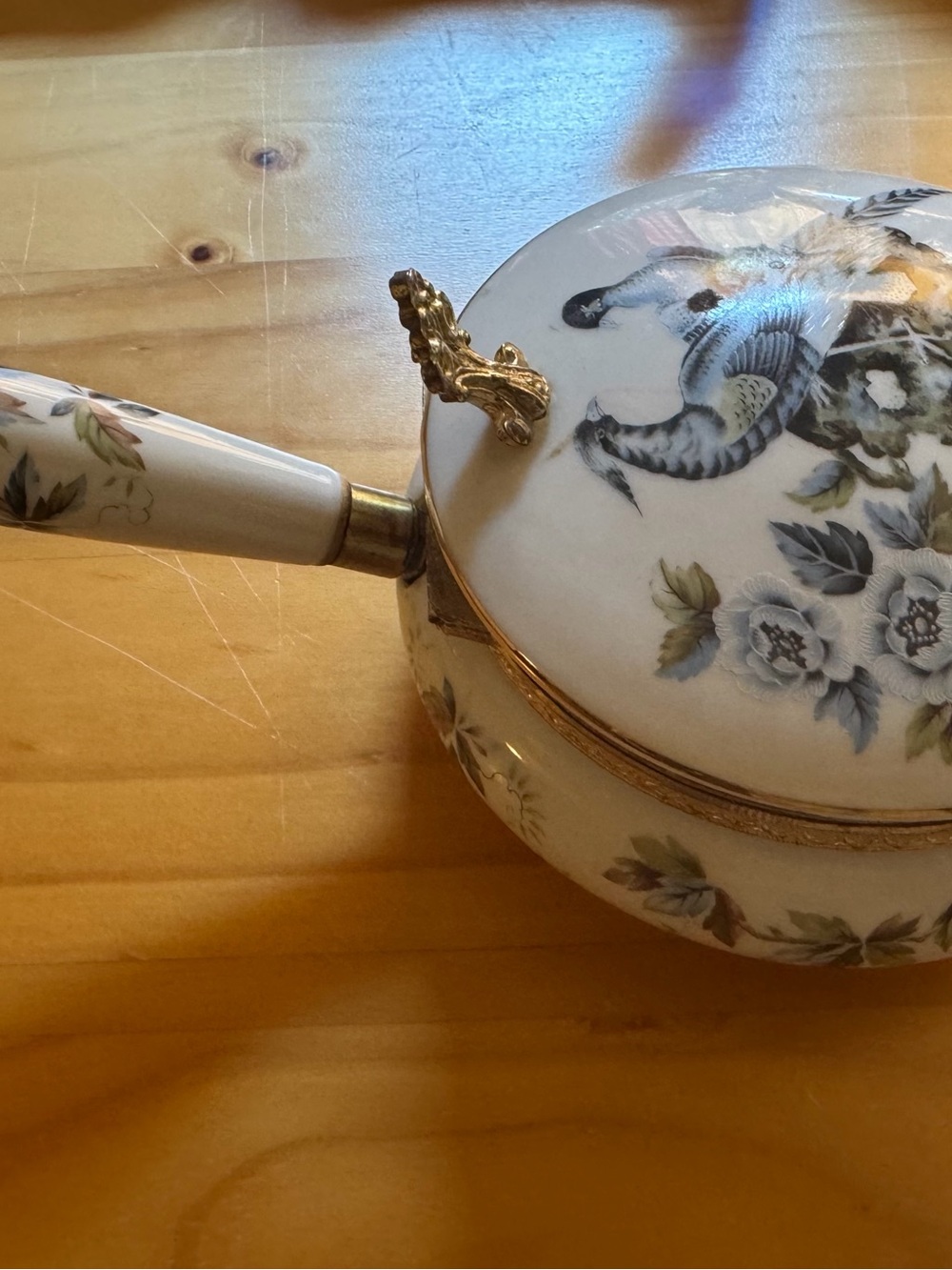 Porcelain Floral Lidded Decorative Dish in White and Gold
